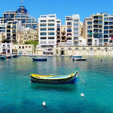 Deluxe In St Julians