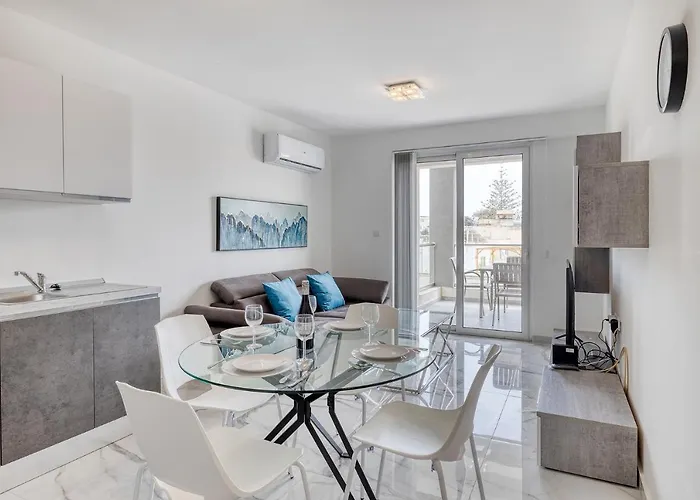 Deluxe In St Julians Apartman *