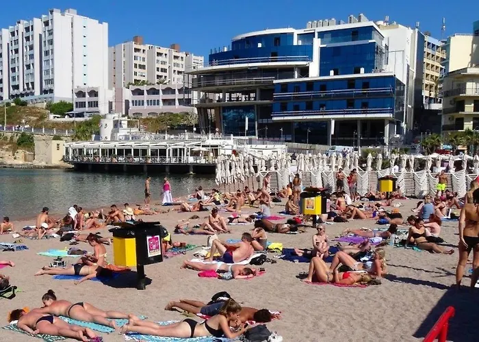 Deluxe In St Julians *