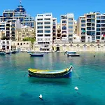 Deluxe In St Julians